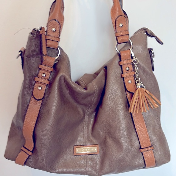 Jessica Simpson vintage large bag. - Picture 6 of 8
